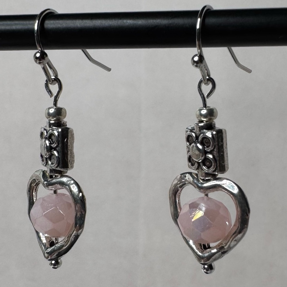 HAND CRAFTED Floral Heart Earrings 1 1/2” Silver Pink NWT - Picture 10 of 13